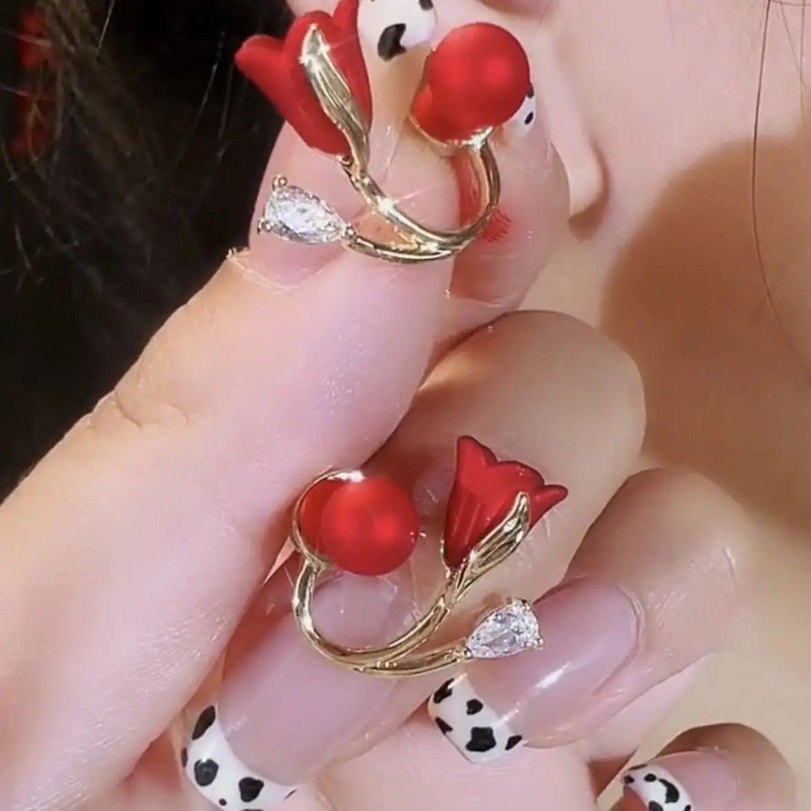 ARETES  Elegantes: ✨ Perla deTulipán 🌹